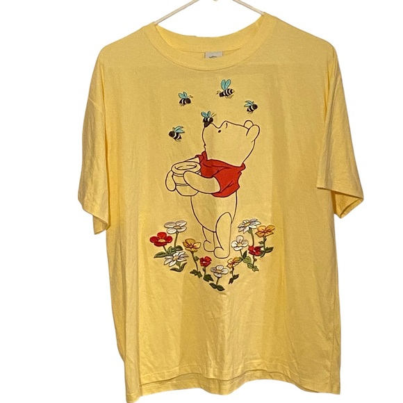 New Disney Winnie the Pooh Butter Yellow Bee Bear Floral embroidered Tee T-shirt - Picture 1 of 6